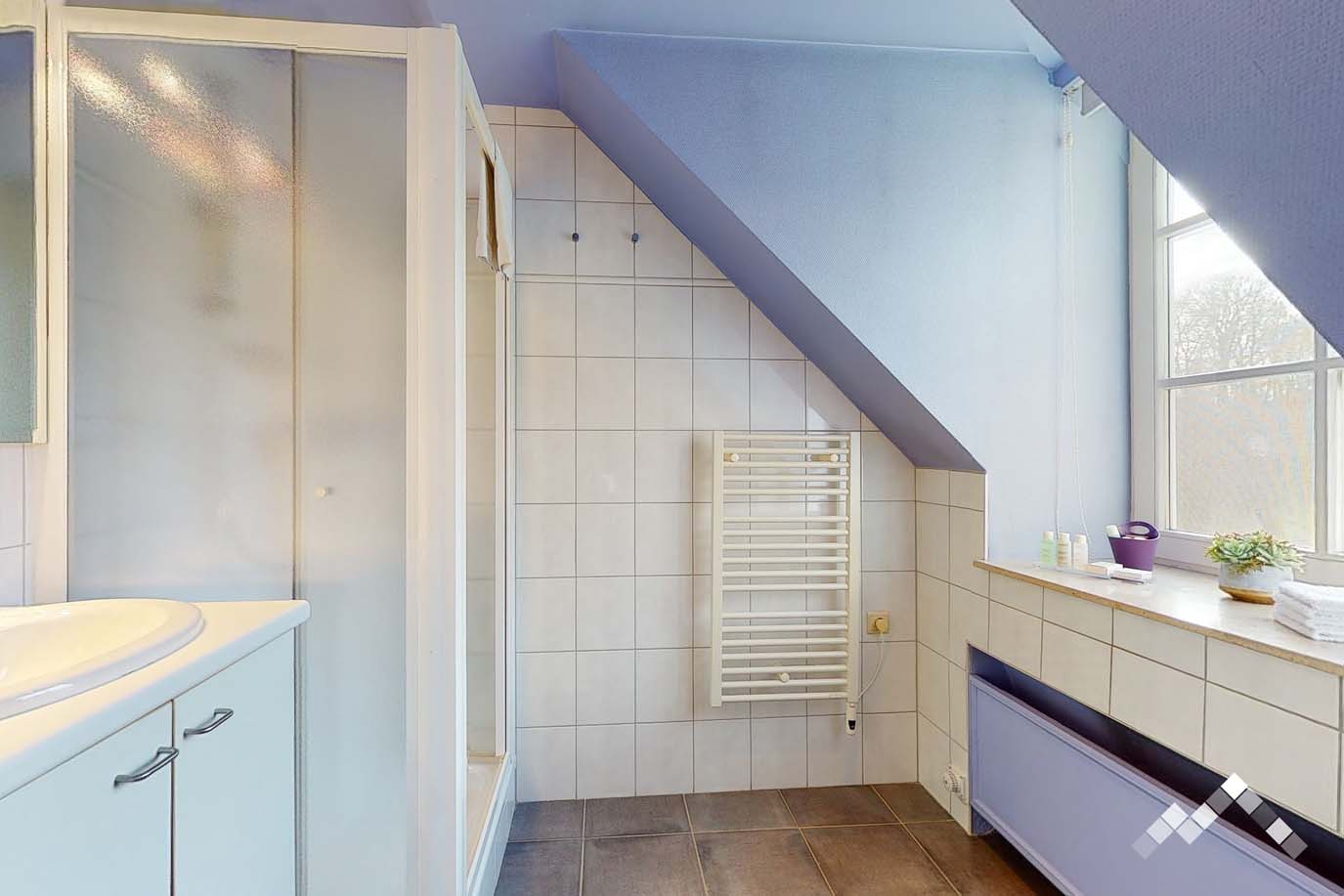 LA DEMEURE DU RUISSEAU (18 pers.) -25