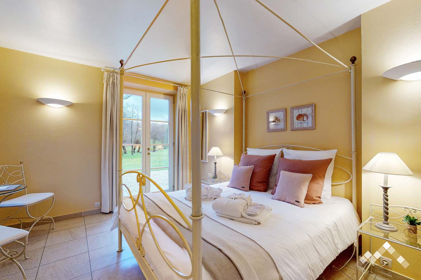 LA DEMEURE DU RUISSEAU (18 pers.) -34