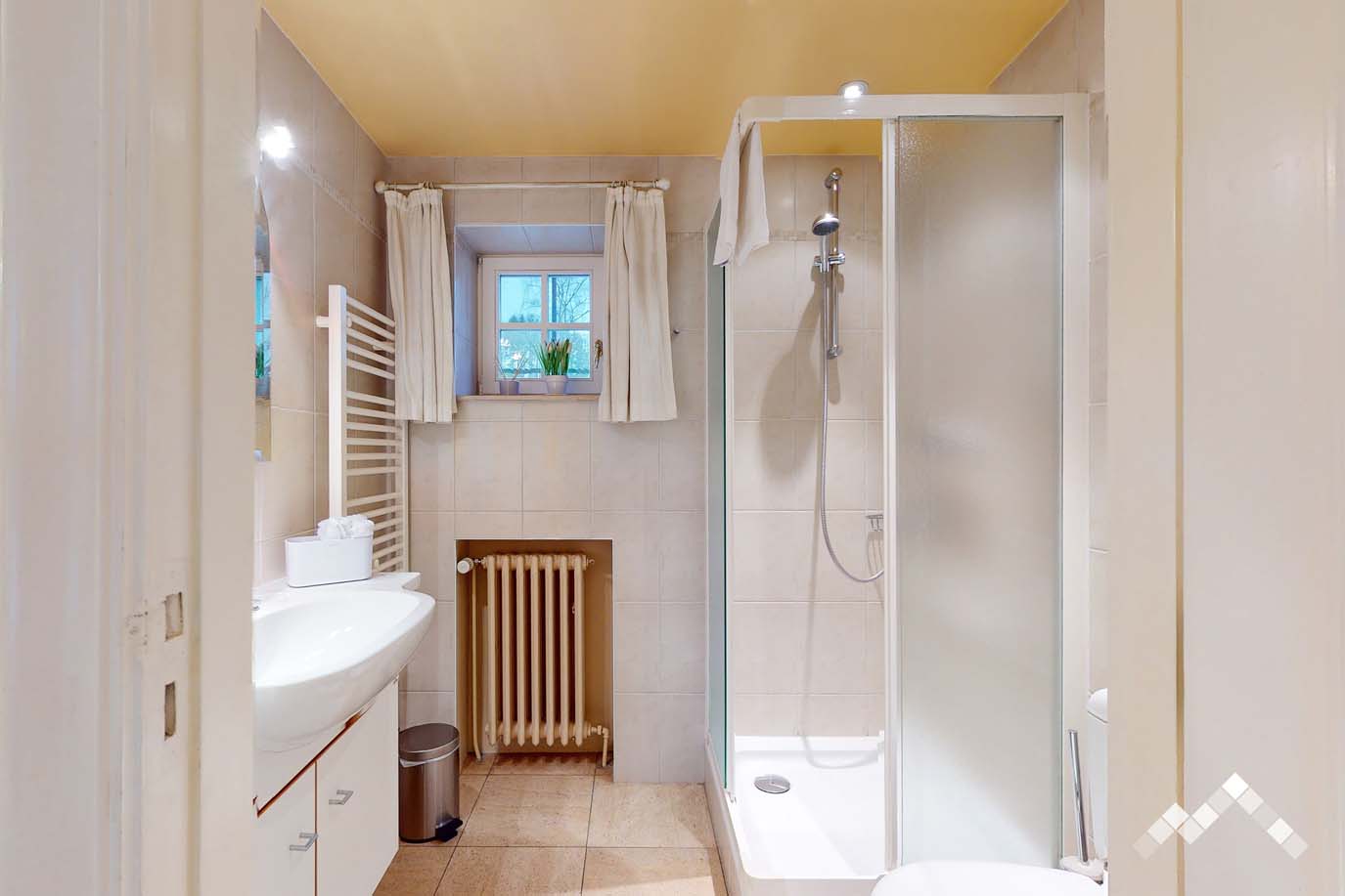 LA DEMEURE DU RUISSEAU (18 pers.) -36