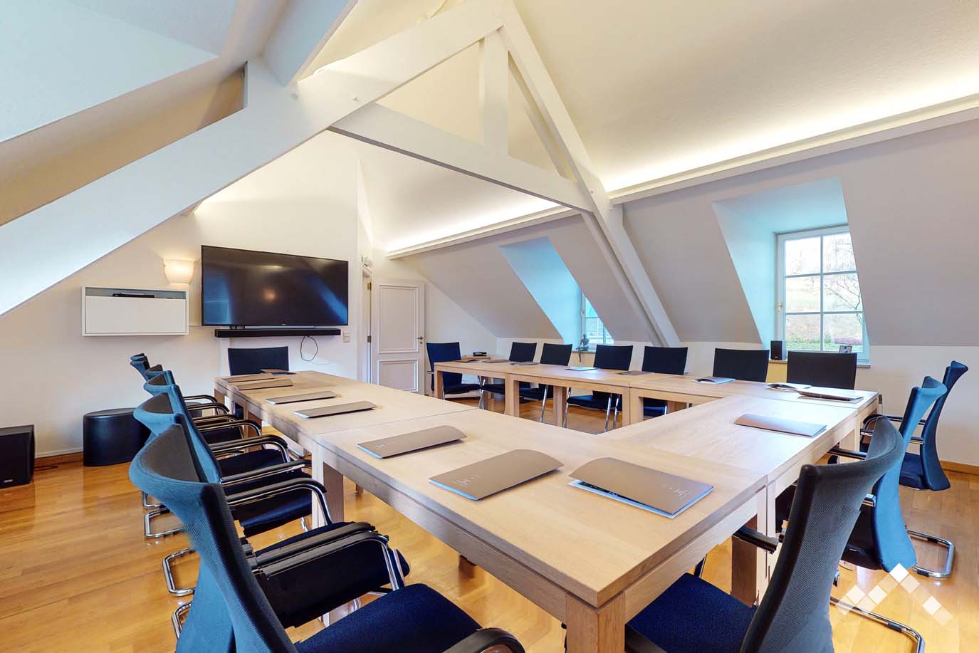 LA DEMEURE DU RUISSEAU (18 pers.) -51