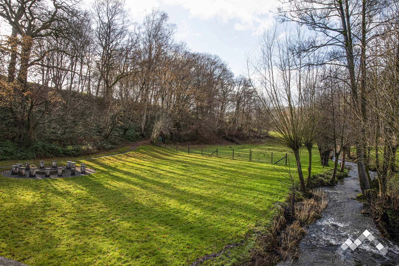 LA DEMEURE DU RUISSEAU (18 pers.) -66