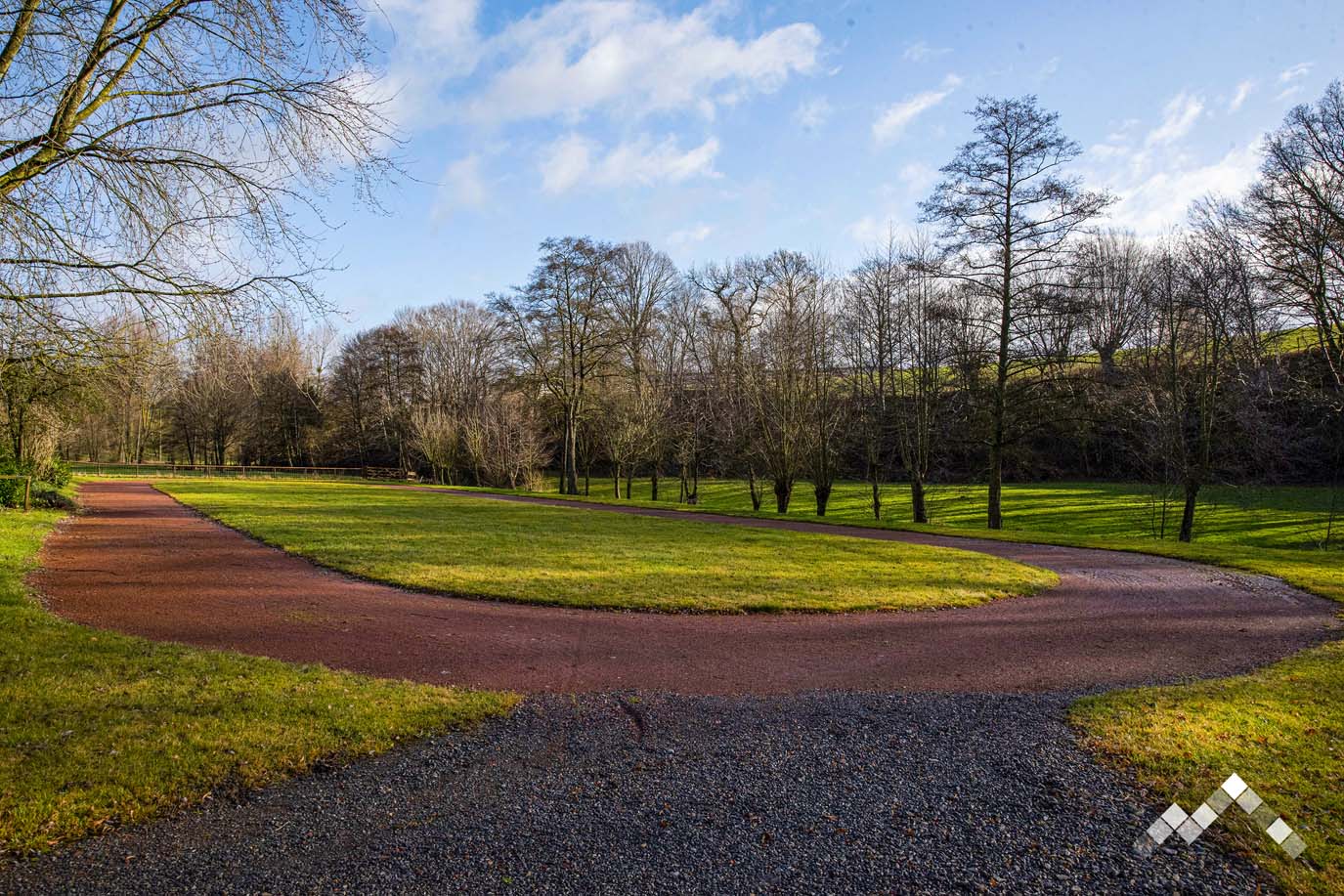 LA DEMEURE DU RUISSEAU (18 pers.) -68