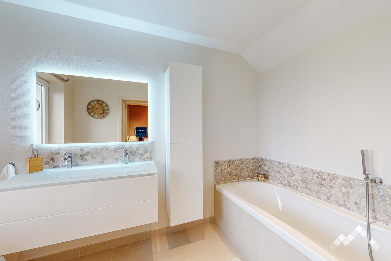 LE JARDIN D'EN HAUT-24