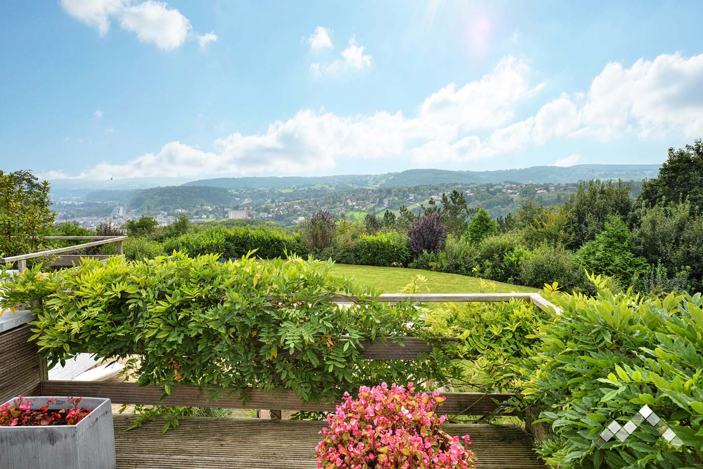 LE JARDIN D'EN HAUT-44