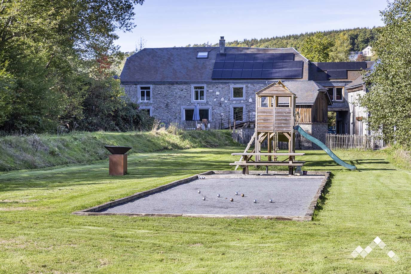 DE MAINS DE MAITRES-0