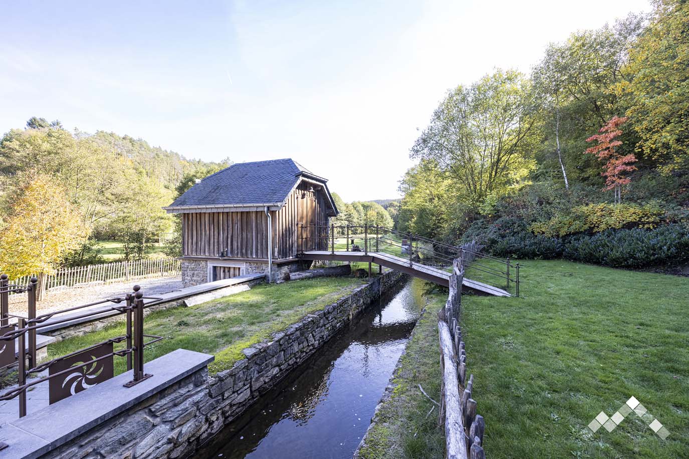 DE MAINS DE MAITRES-2