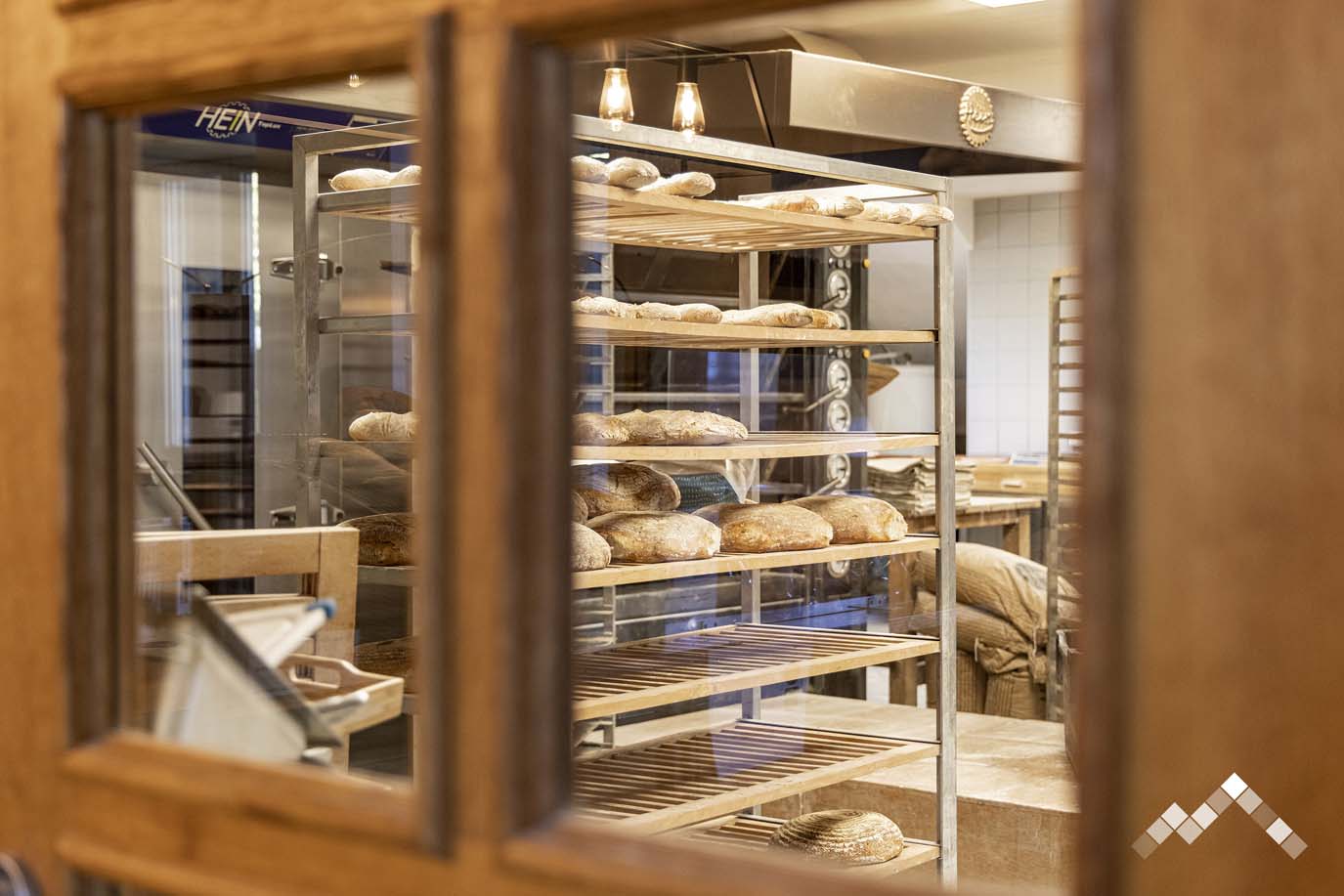 DE MAINS DE MAITRES-6