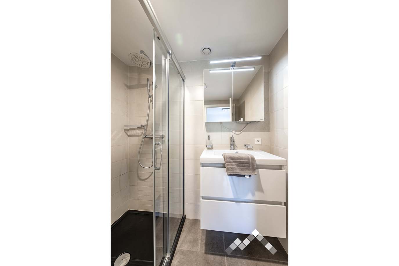 DE MAINS DE MAITRES-14