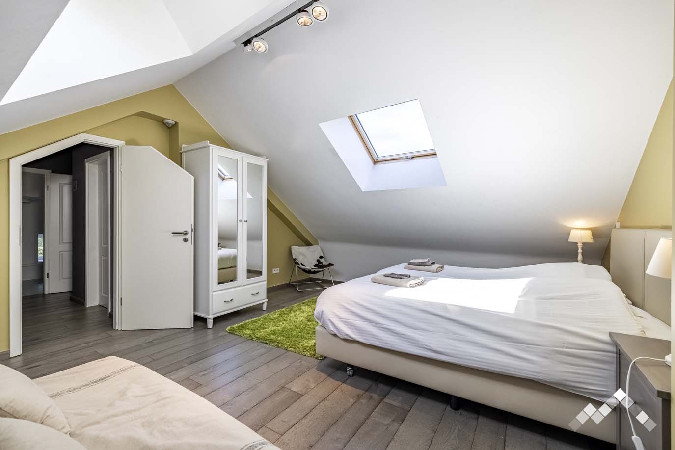 DE MAINS DE MAITRES-20