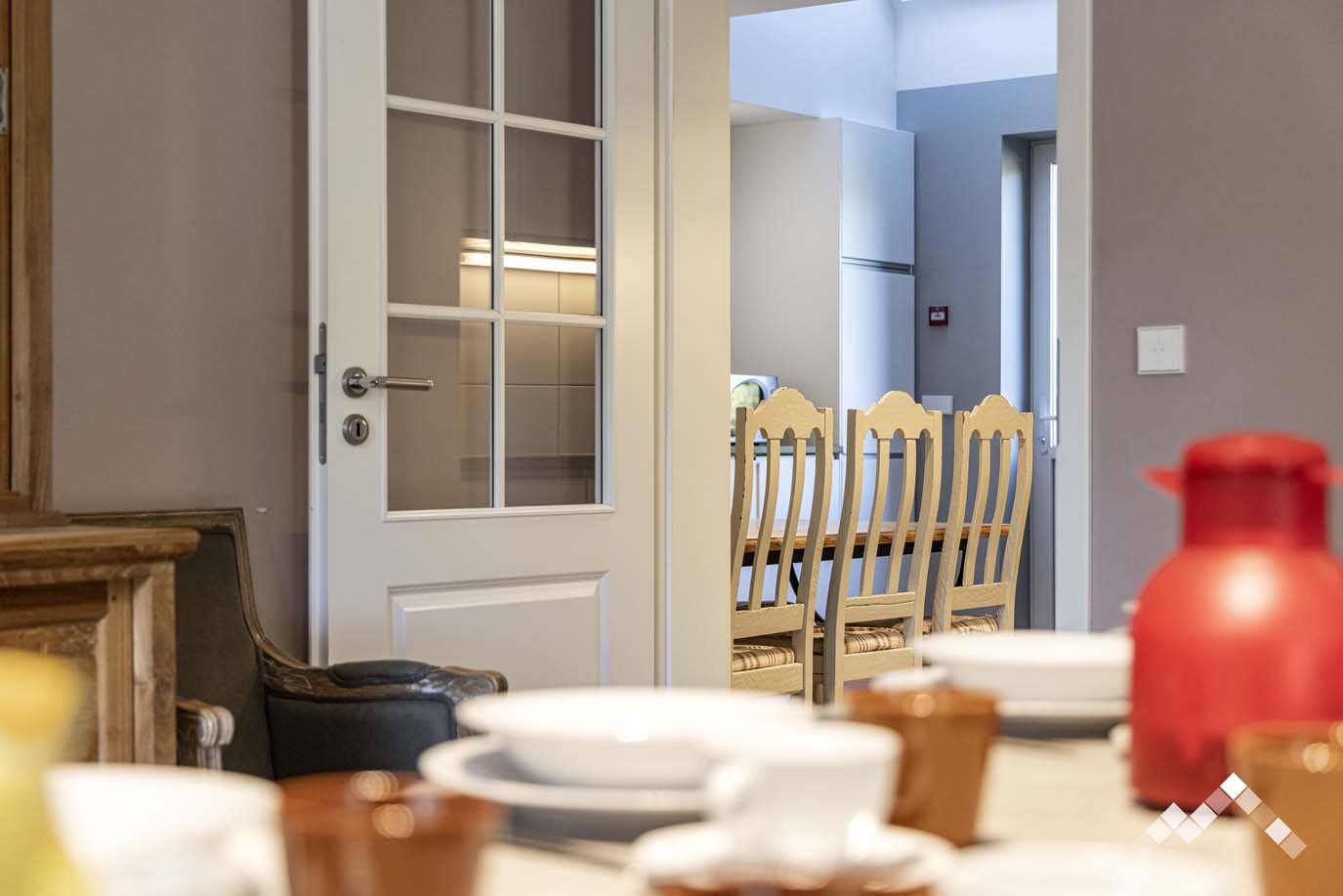 DE MAINS DE MAITRES-33