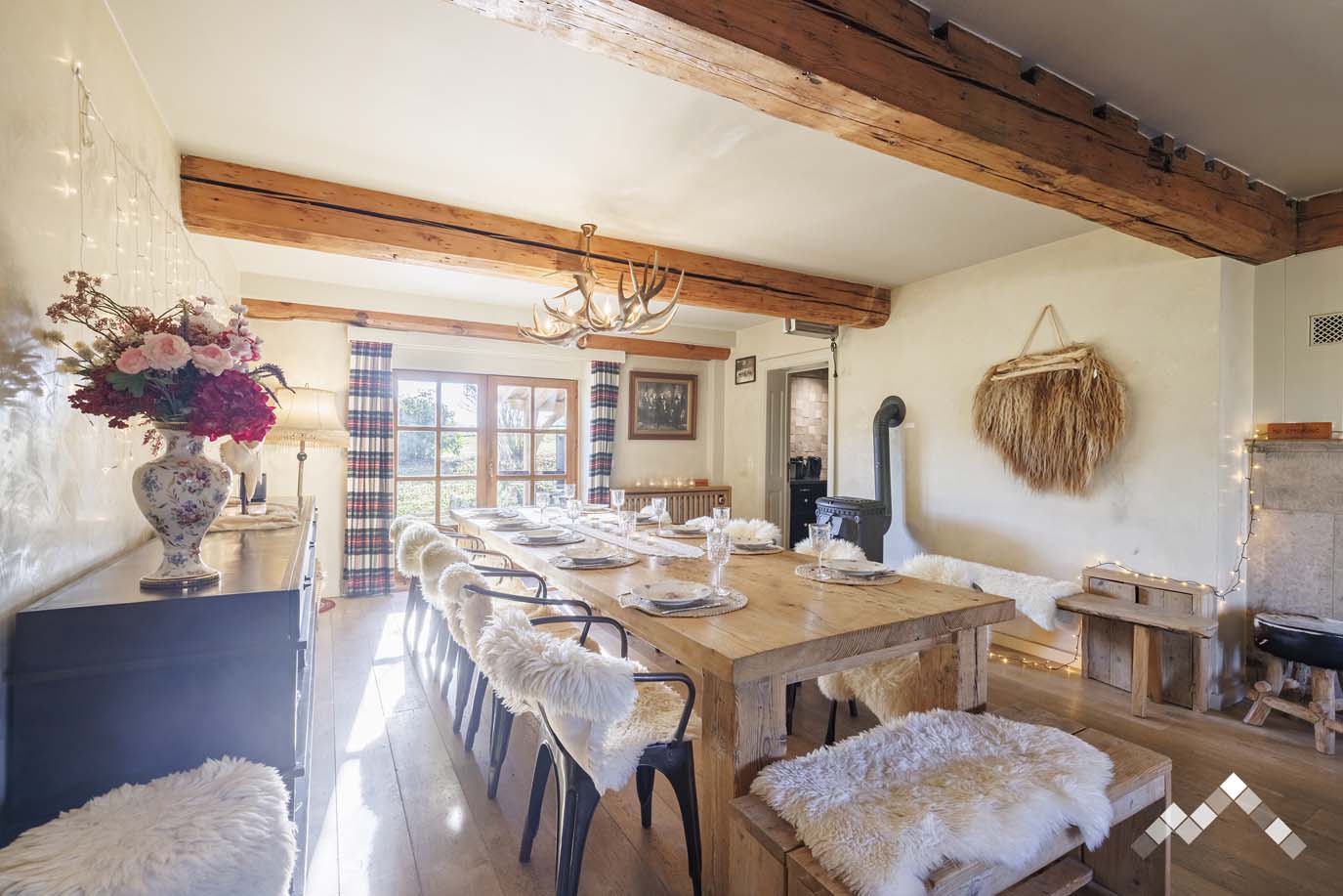 TERRE DE CONTES (14 pers.)-3