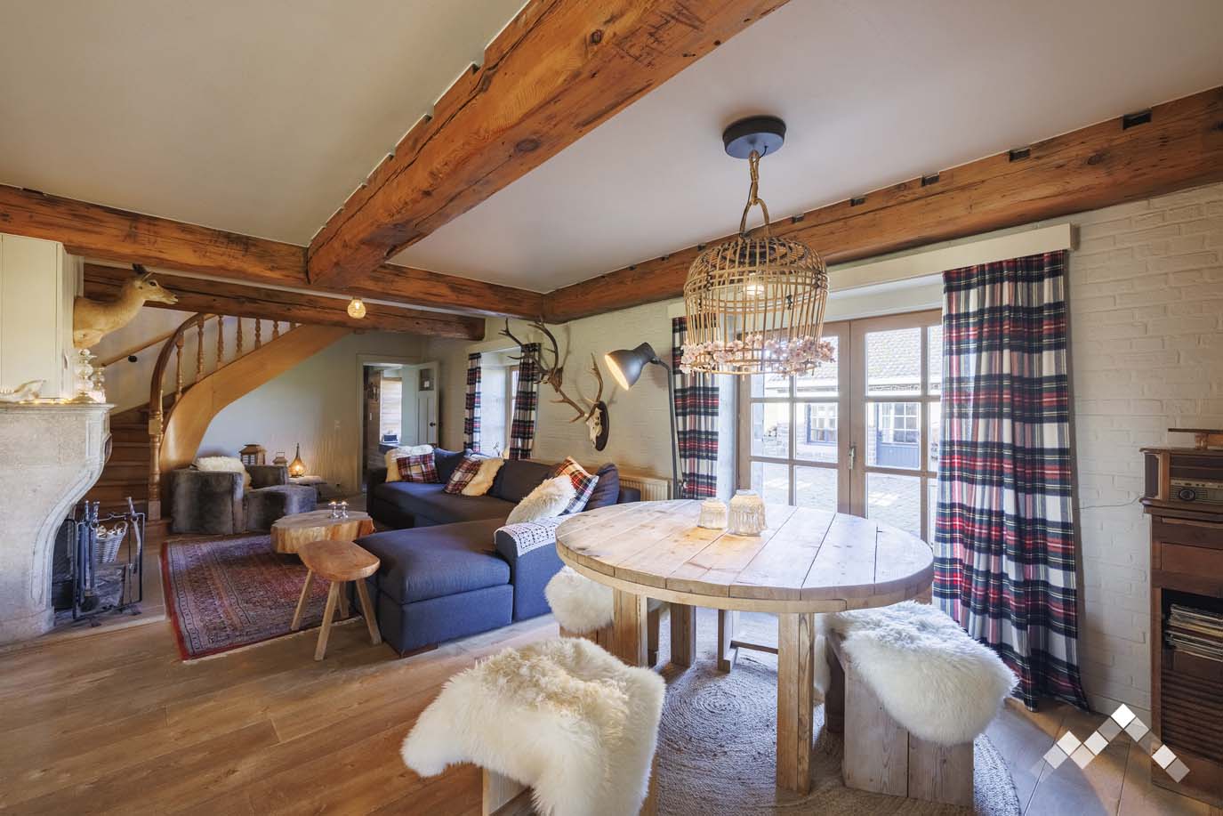 TERRE DE CONTES (14 pers.)-37