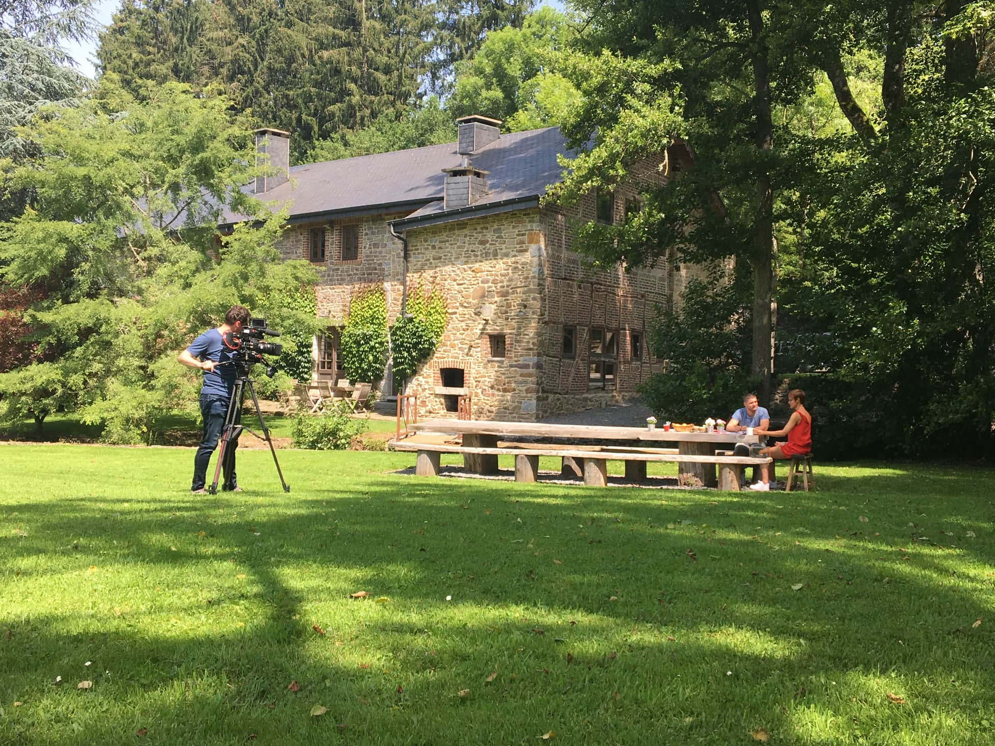 amour-est-dans-le-pre-echappee-belle-lettres