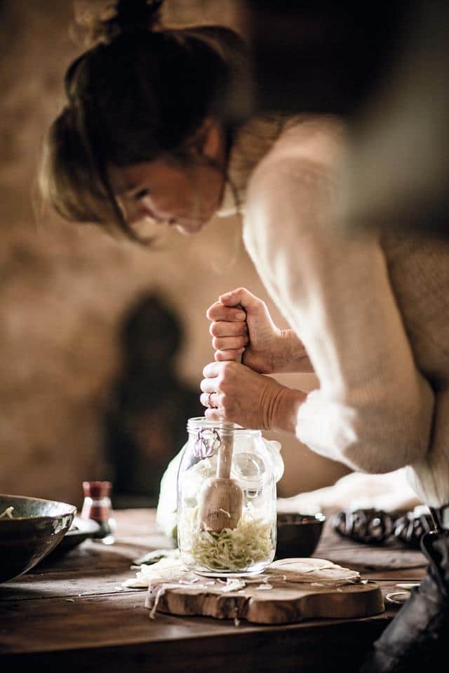 Puur-Pascale-naessens-ardenne-residences-holiday-houses-kitchen